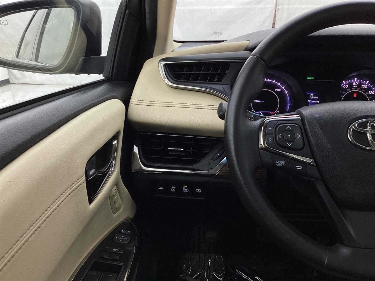 Toyota Avalon Hybrid 4dr Sdn XLE Premium (Natl) 2015