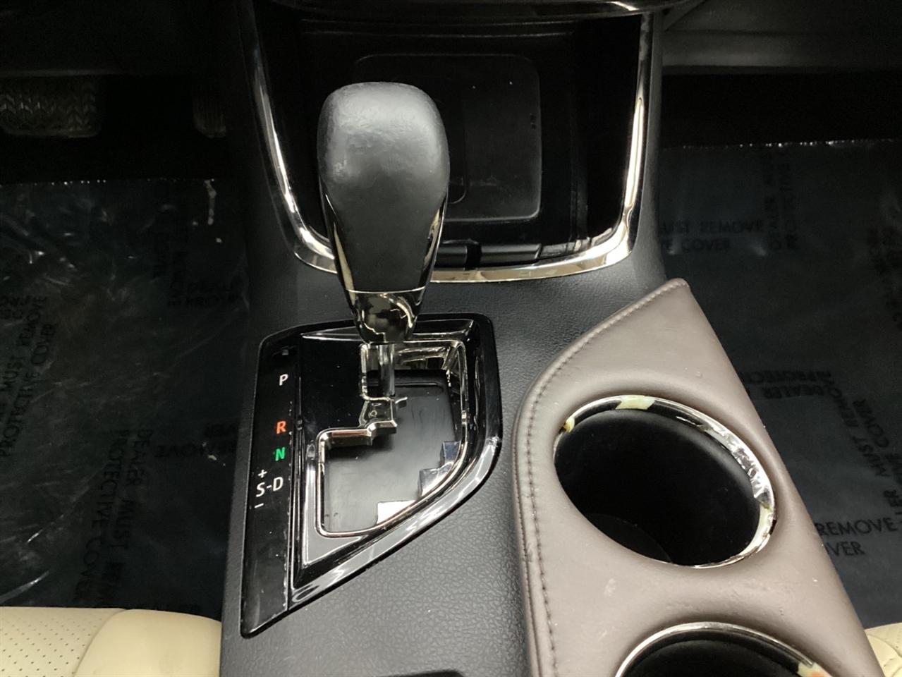 Toyota Avalon Hybrid 4dr Sdn XLE Premium (Natl) 2015