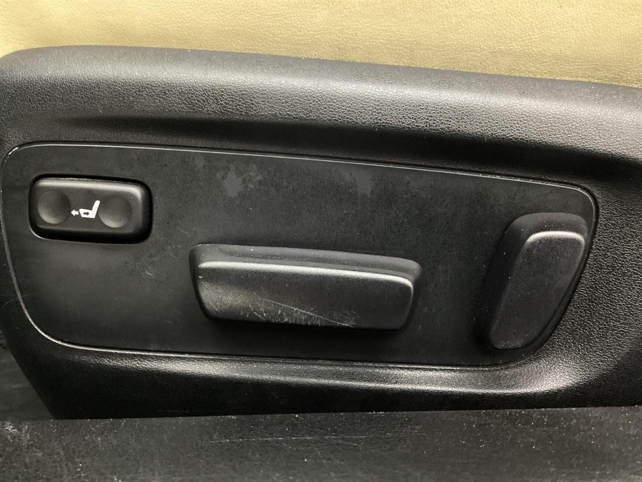 Toyota Avalon Hybrid 4dr Sdn XLE Premium (Natl) 2015