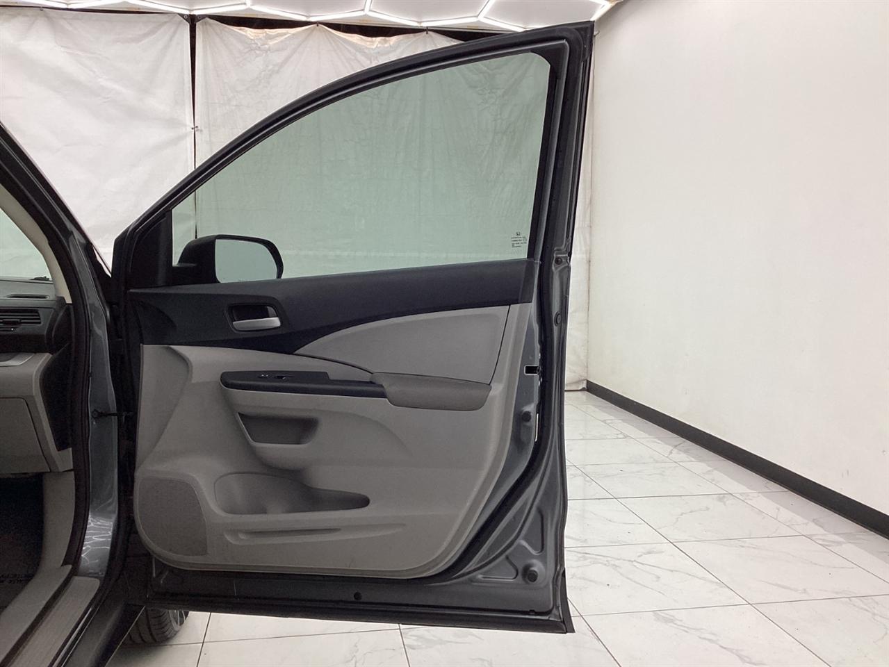 Honda CR-V 2WD 5dr LX 2012