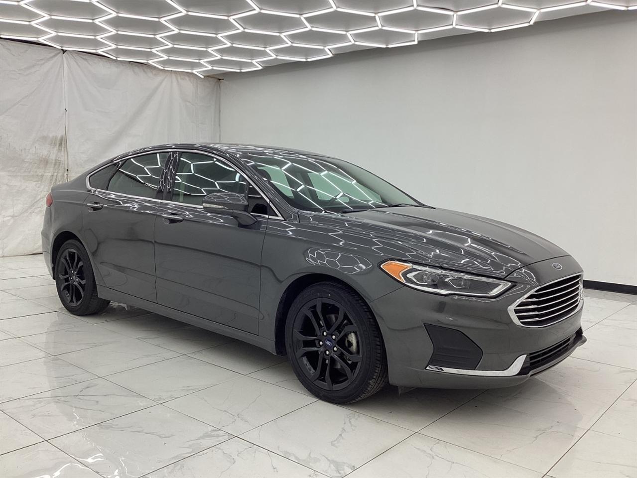 Ford Fusion SEL FWD 2019