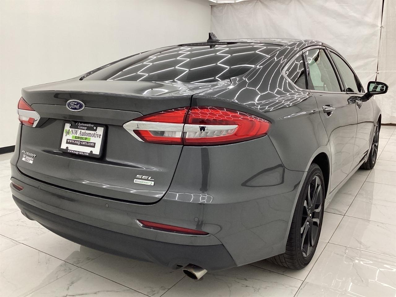 Ford Fusion SEL FWD 2019