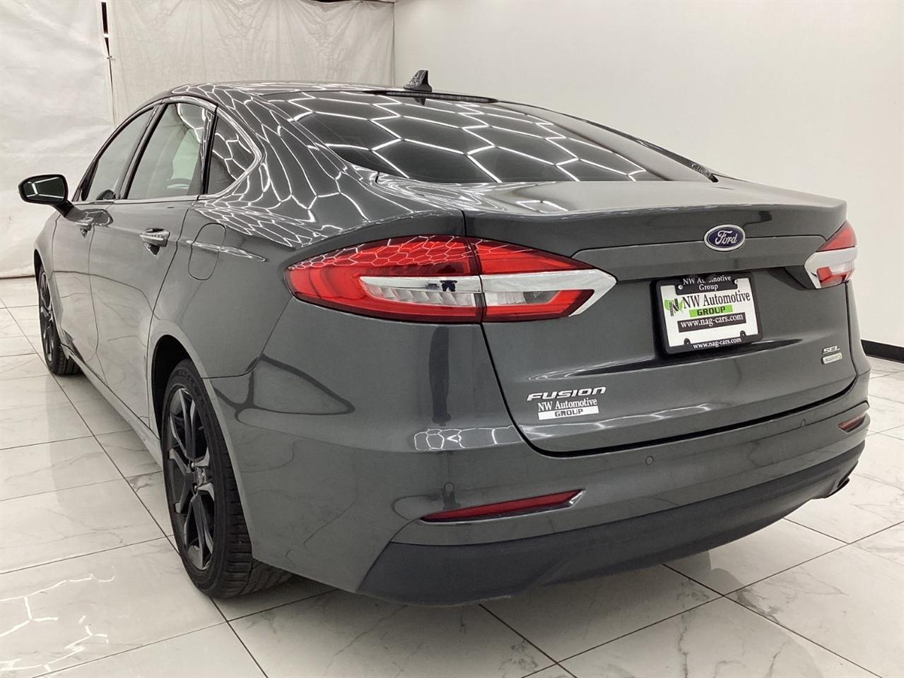 Ford Fusion SEL FWD 2019