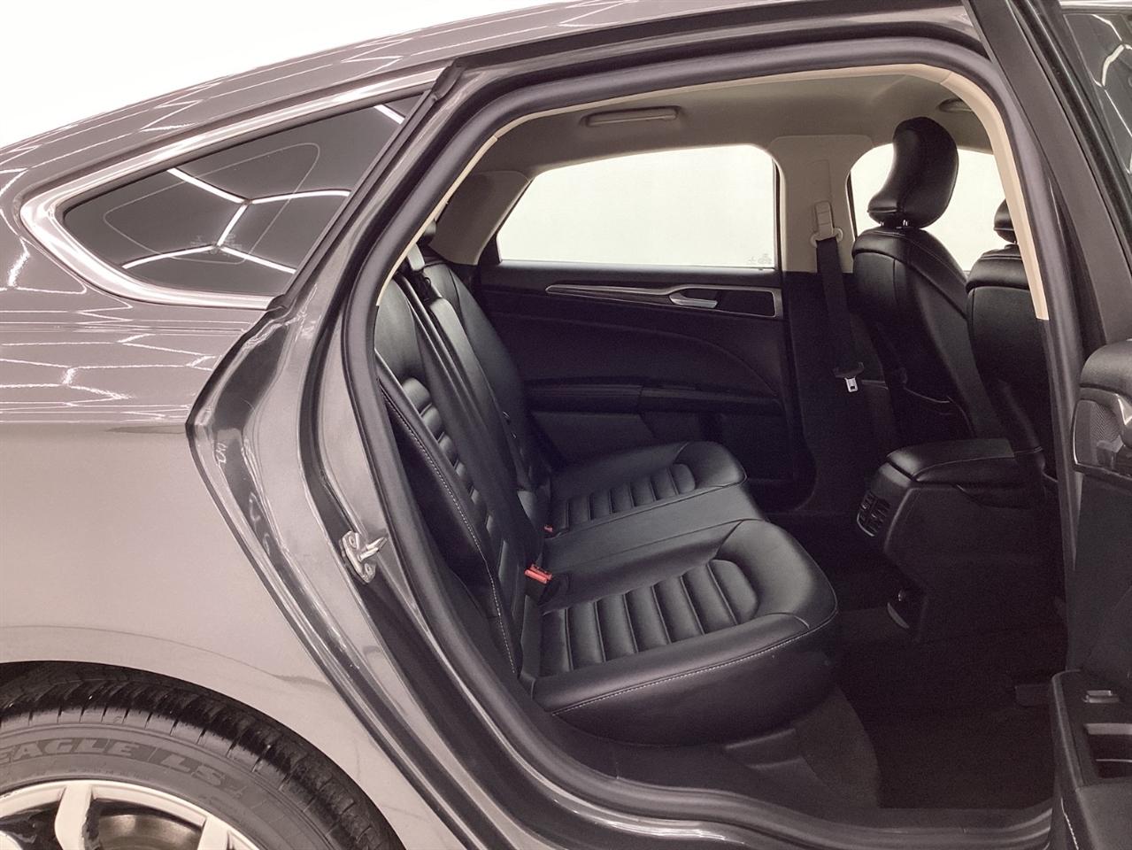 Ford Fusion SEL FWD 2019