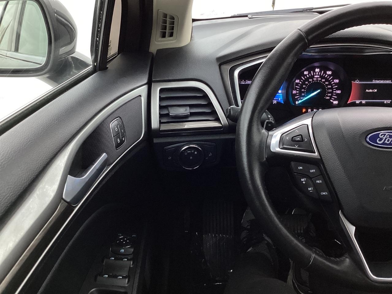 Ford Fusion SEL FWD 2019