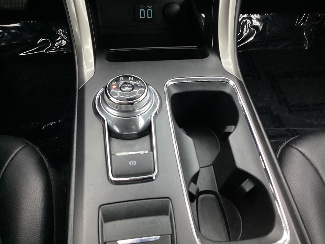 Ford Fusion SEL FWD 2019