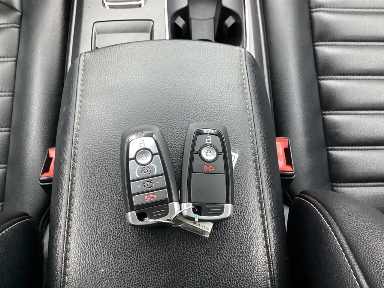 Ford Fusion SEL FWD 2019