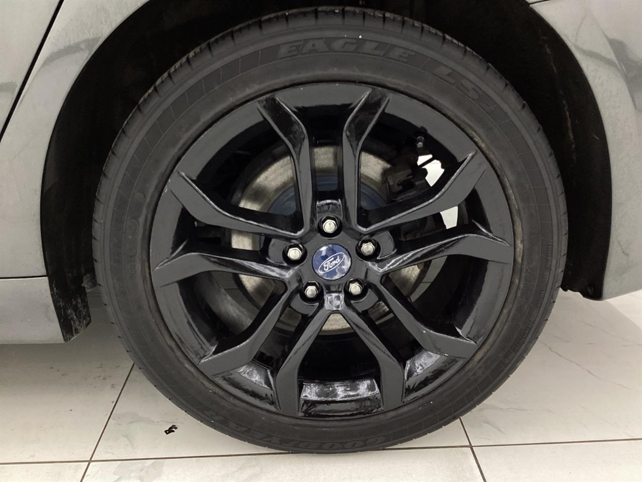 Ford Fusion SEL FWD 2019