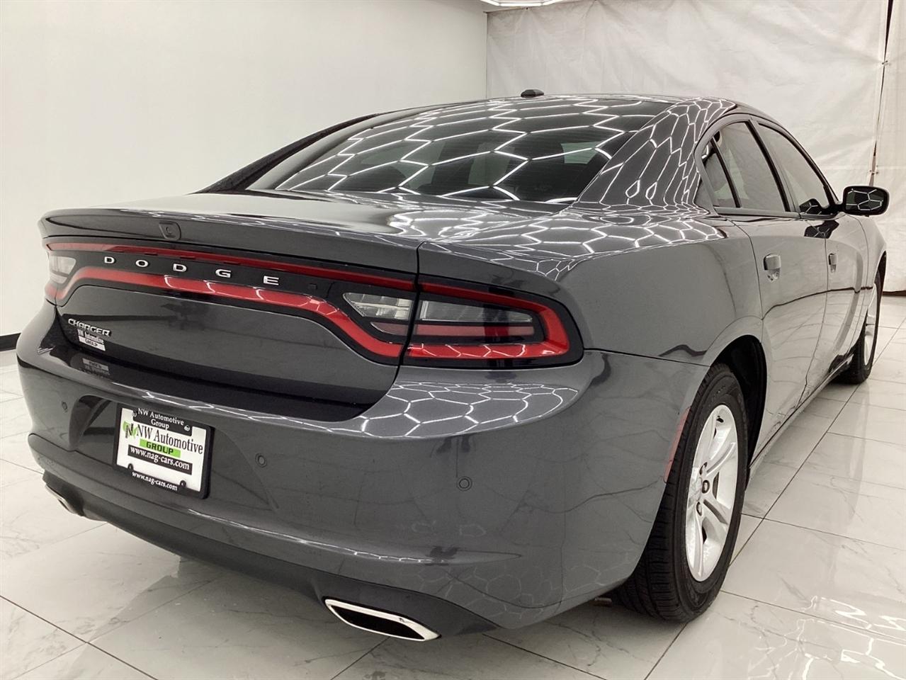 Dodge Charger SXT RWD 2022