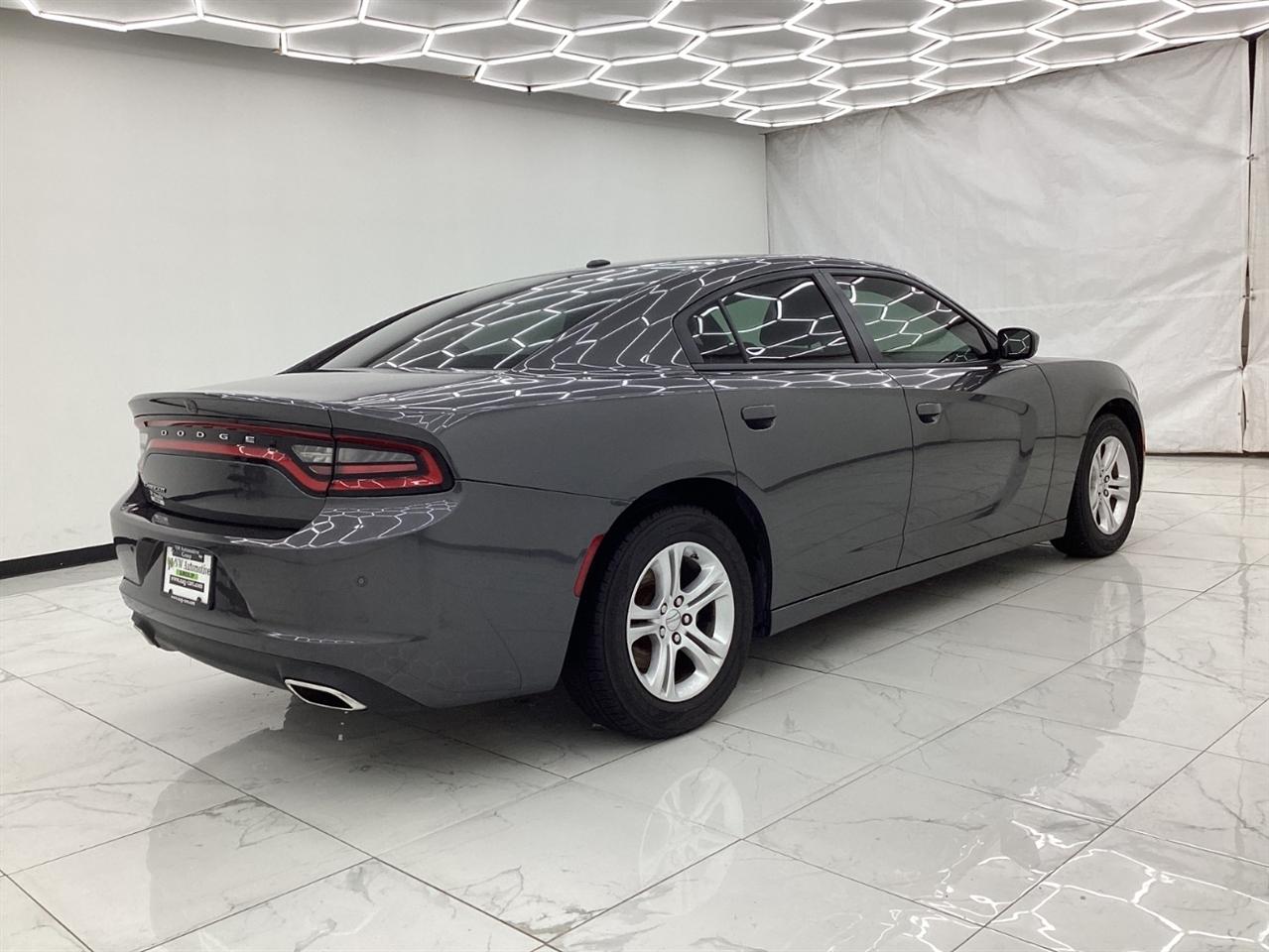 Dodge Charger SXT RWD 2022