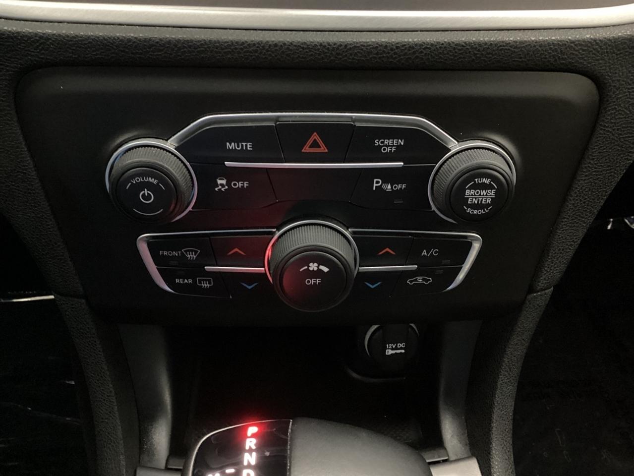 Dodge Charger SXT RWD 2022