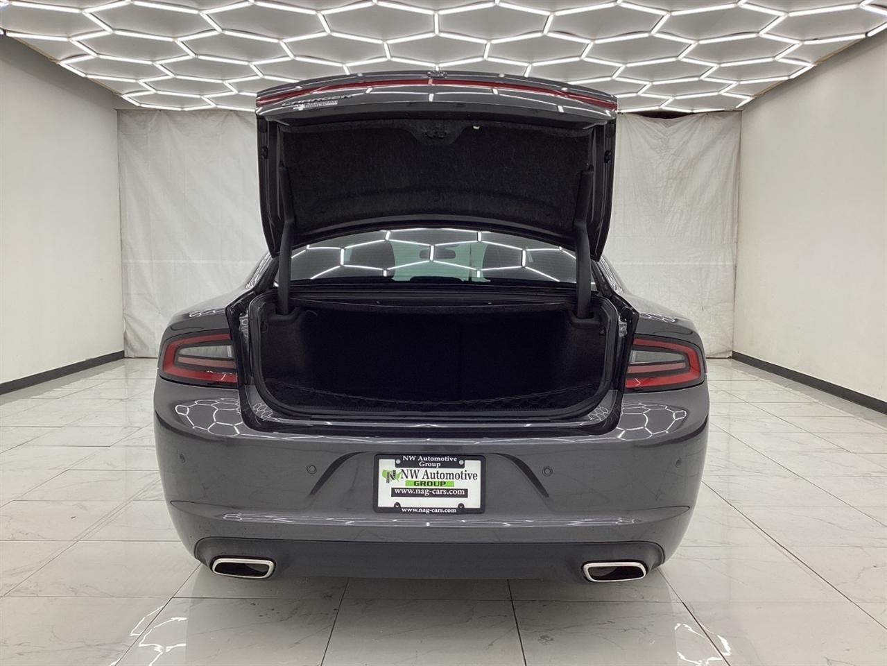 Dodge Charger SXT RWD 2022