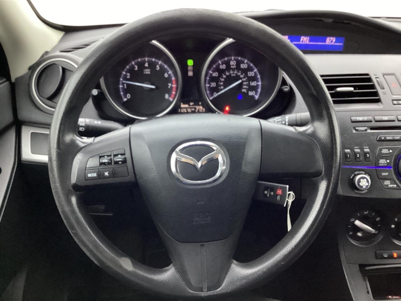 Mazda MAZDA3 4dr Sdn Auto i SV 2013