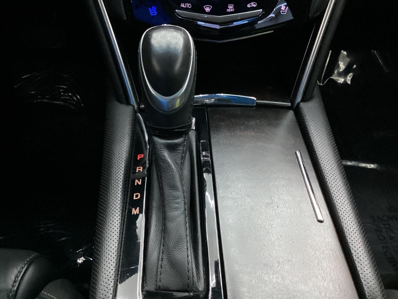 Cadillac XTS 4dr Sdn Luxury FWD 2019