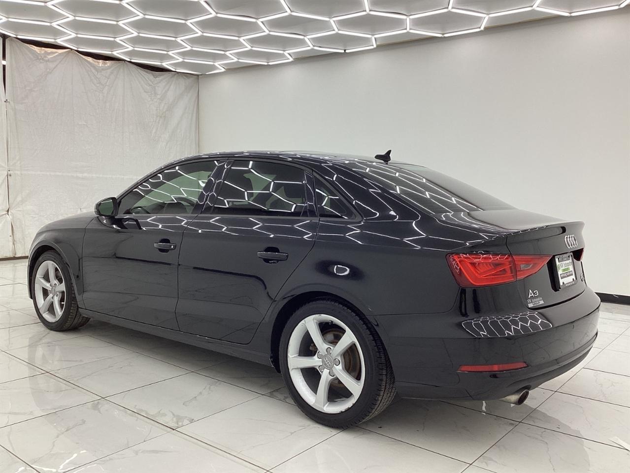 Audi A3 4dr Sdn quattro 2.0T Premium 2016
