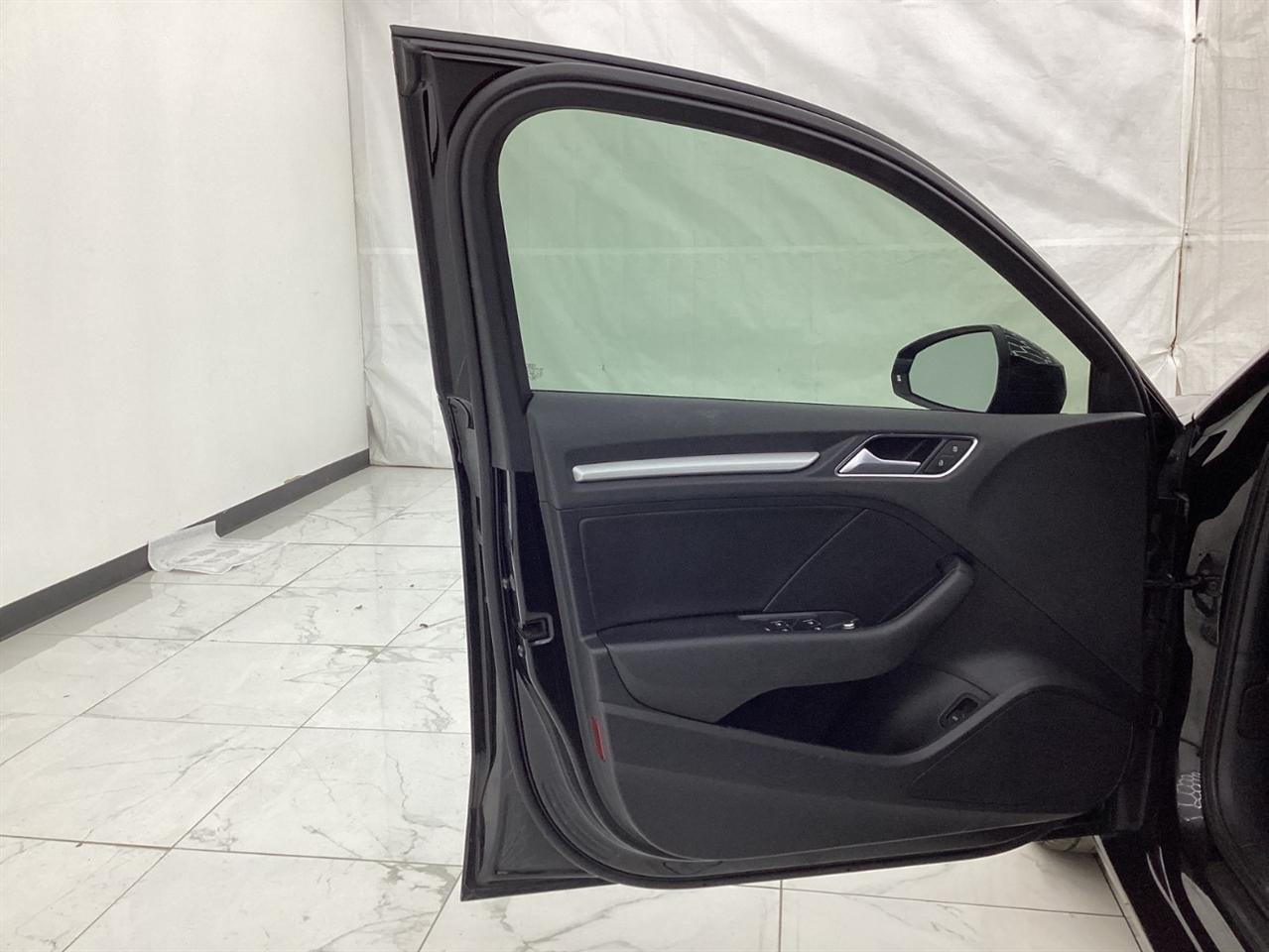 Audi A3 4dr Sdn quattro 2.0T Premium 2016