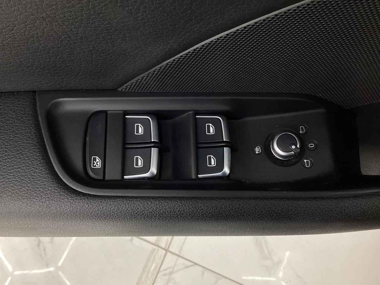 Audi A3 4dr Sdn quattro 2.0T Premium 2016