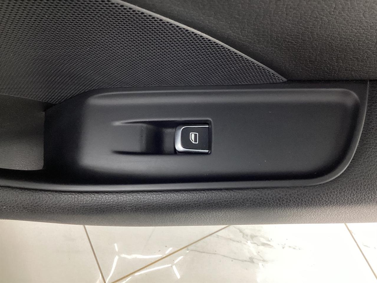 Audi A3 4dr Sdn quattro 2.0T Premium 2016