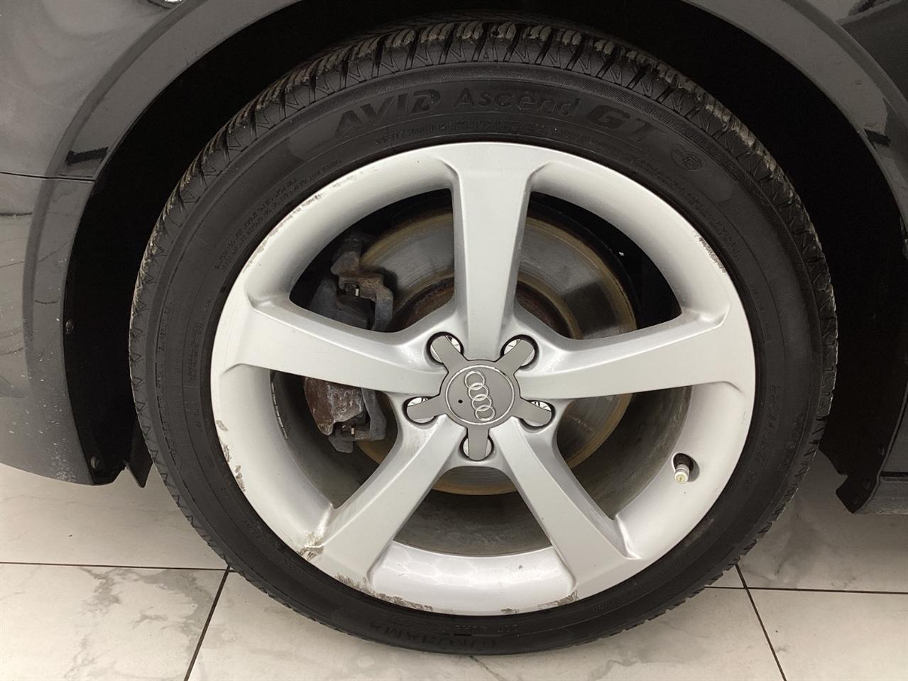 Audi A3 4dr Sdn quattro 2.0T Premium 2016