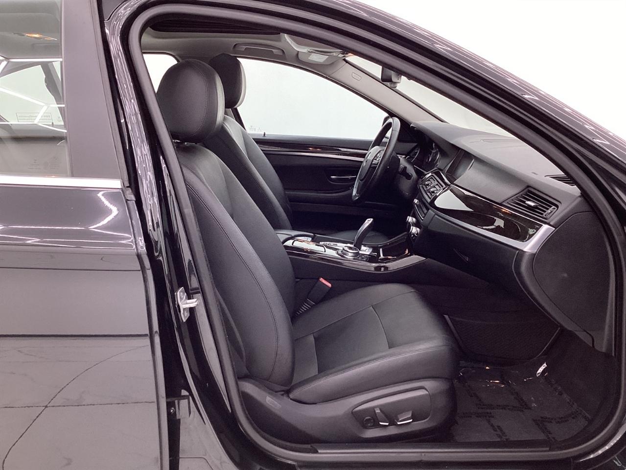 BMW 5 Series 4dr Sdn 535i xDrive AWD 2014