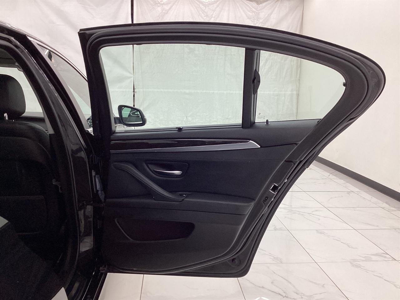 BMW 5 Series 4dr Sdn 535i xDrive AWD 2014