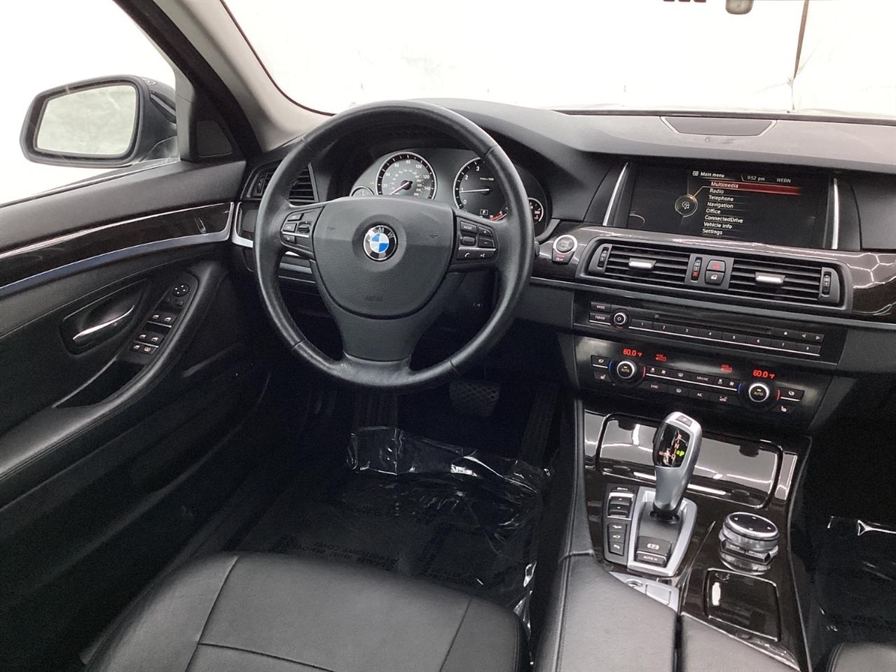 BMW 5 Series 4dr Sdn 535i xDrive AWD 2014
