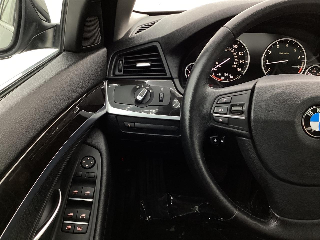 BMW 5 Series 4dr Sdn 535i xDrive AWD 2014