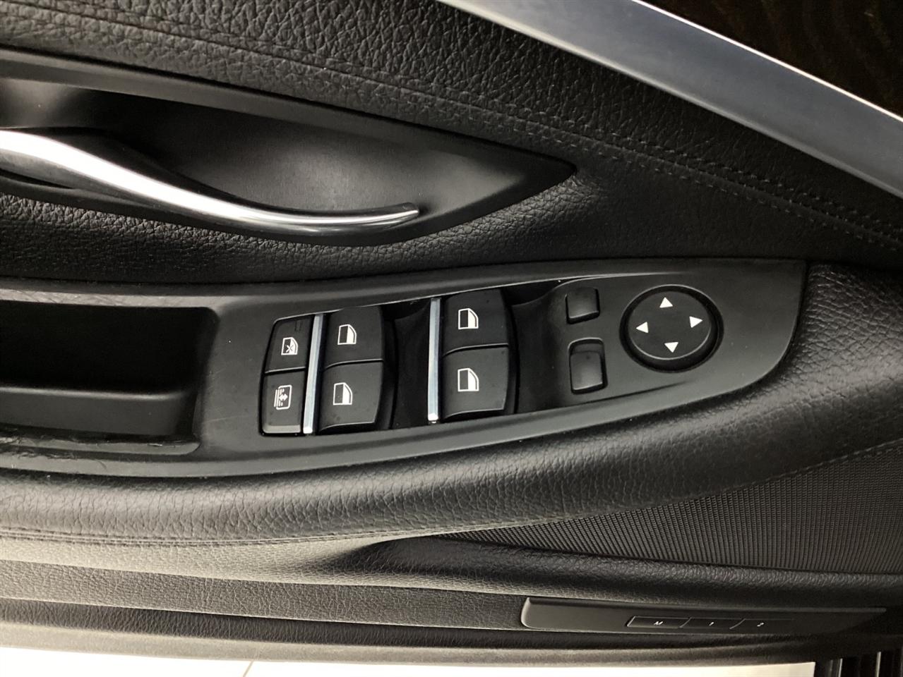 BMW 5 Series 4dr Sdn 535i xDrive AWD 2014