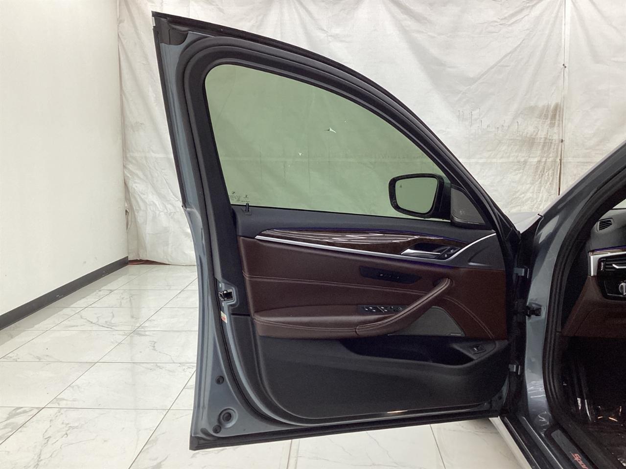 BMW 5 Series 540i xDrive Sedan 2019