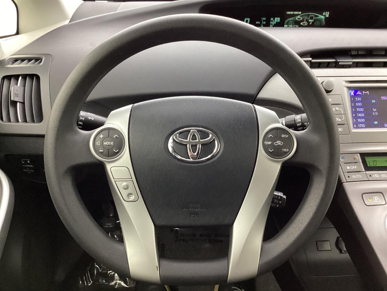 Toyota Prius 5dr HB Persona Series Special Edition (Natl) 2015