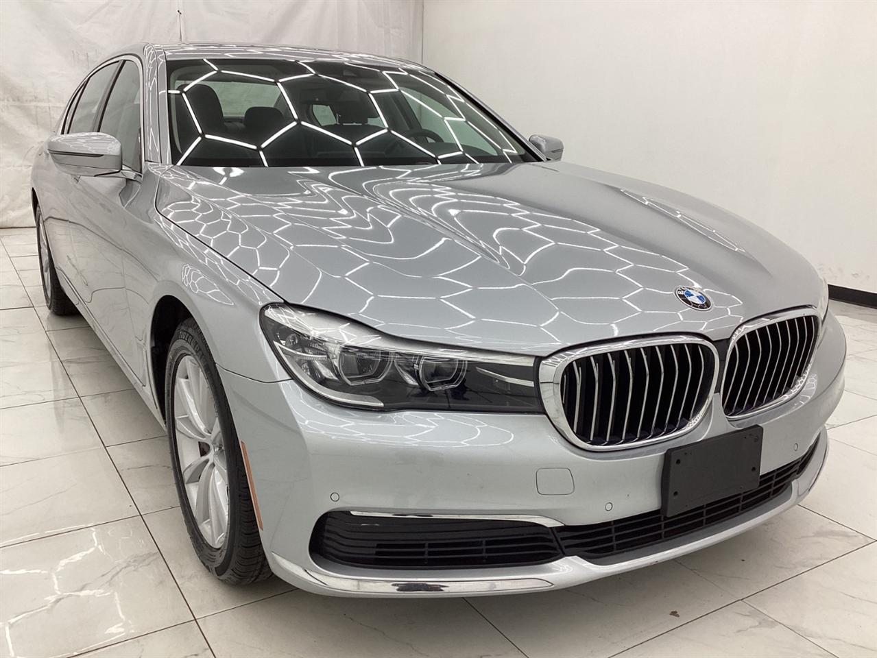 BMW 7 Series 740i xDrive Sedan 2019