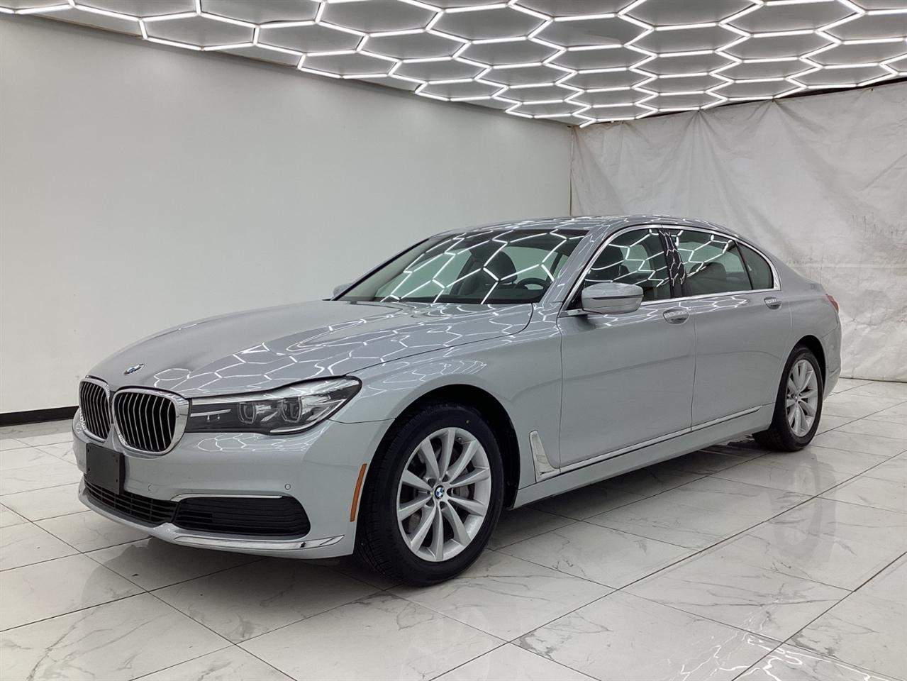 BMW 7 Series 740i xDrive Sedan 2019