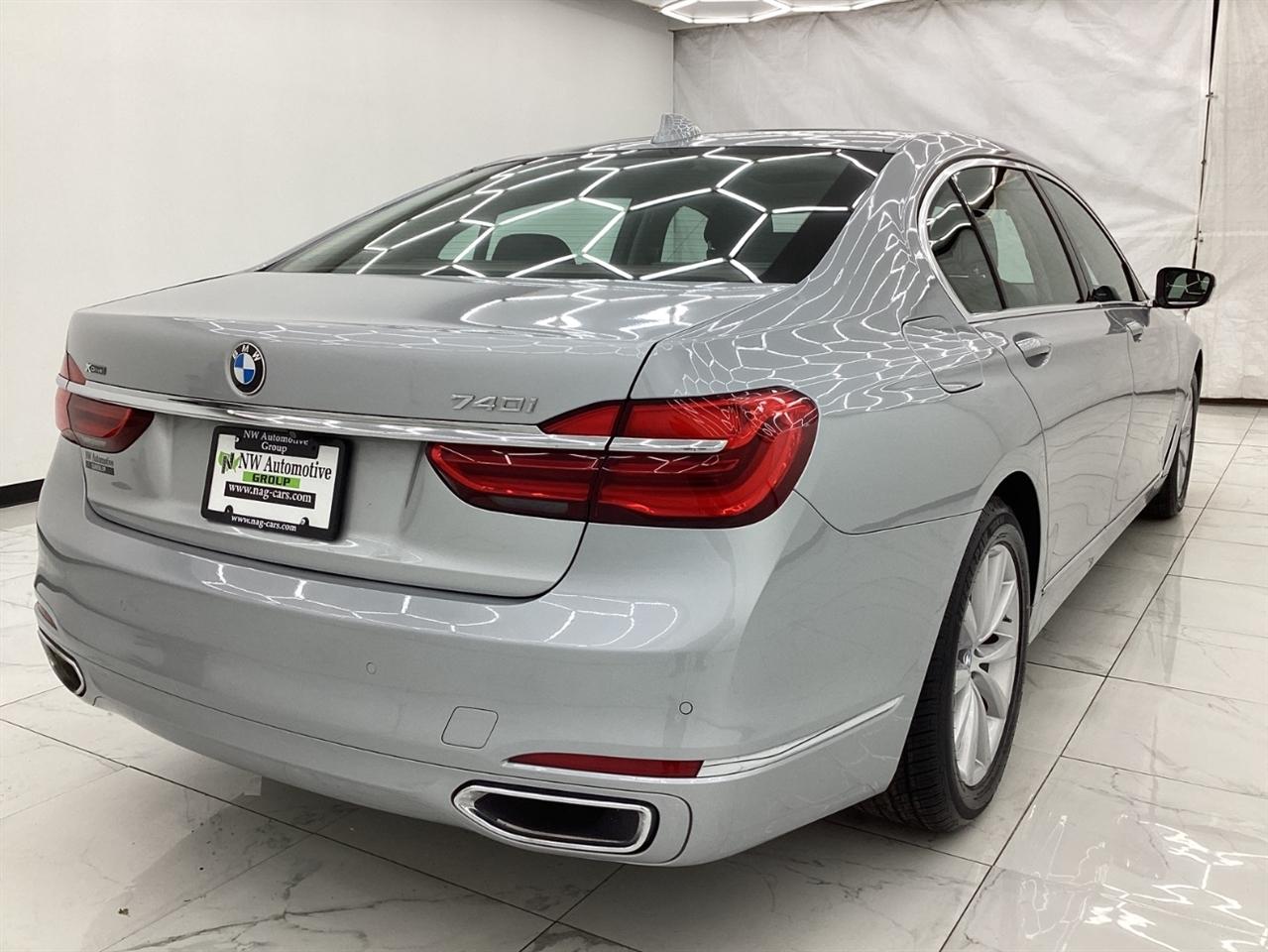 BMW 7 Series 740i xDrive Sedan 2019