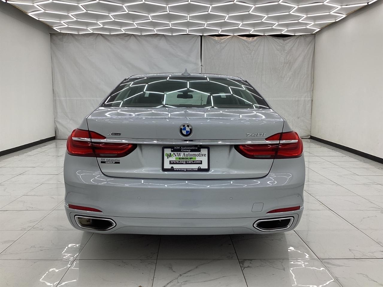 BMW 7 Series 740i xDrive Sedan 2019