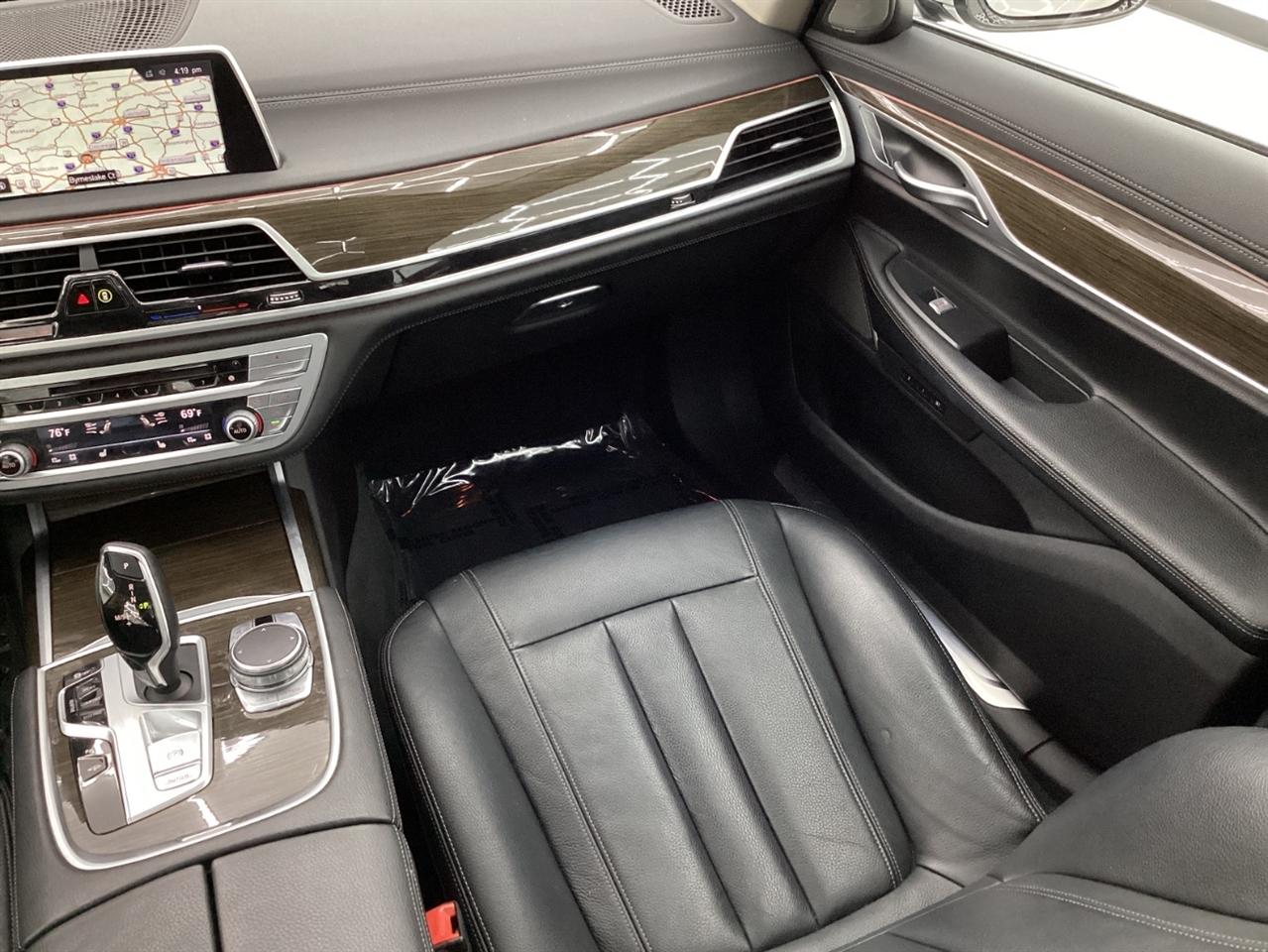 BMW 7 Series 740i xDrive Sedan 2019