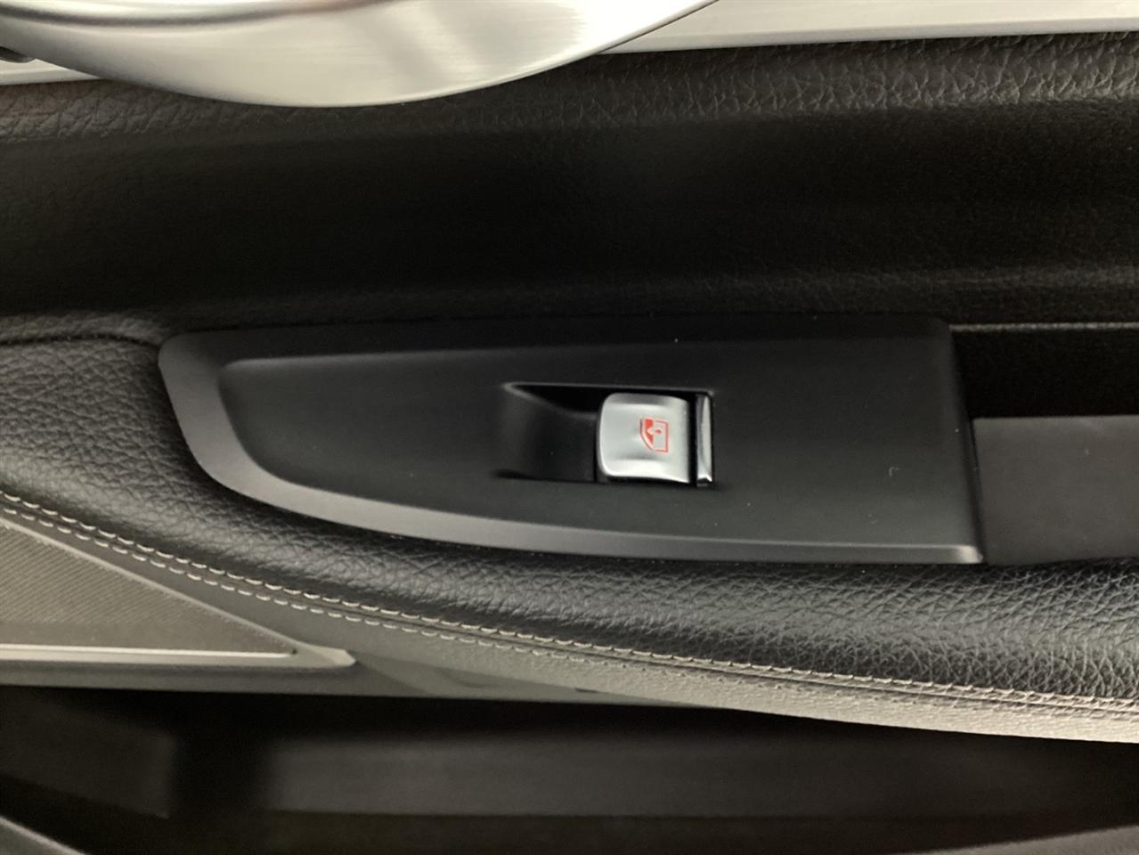 BMW 7 Series 740i xDrive Sedan 2019