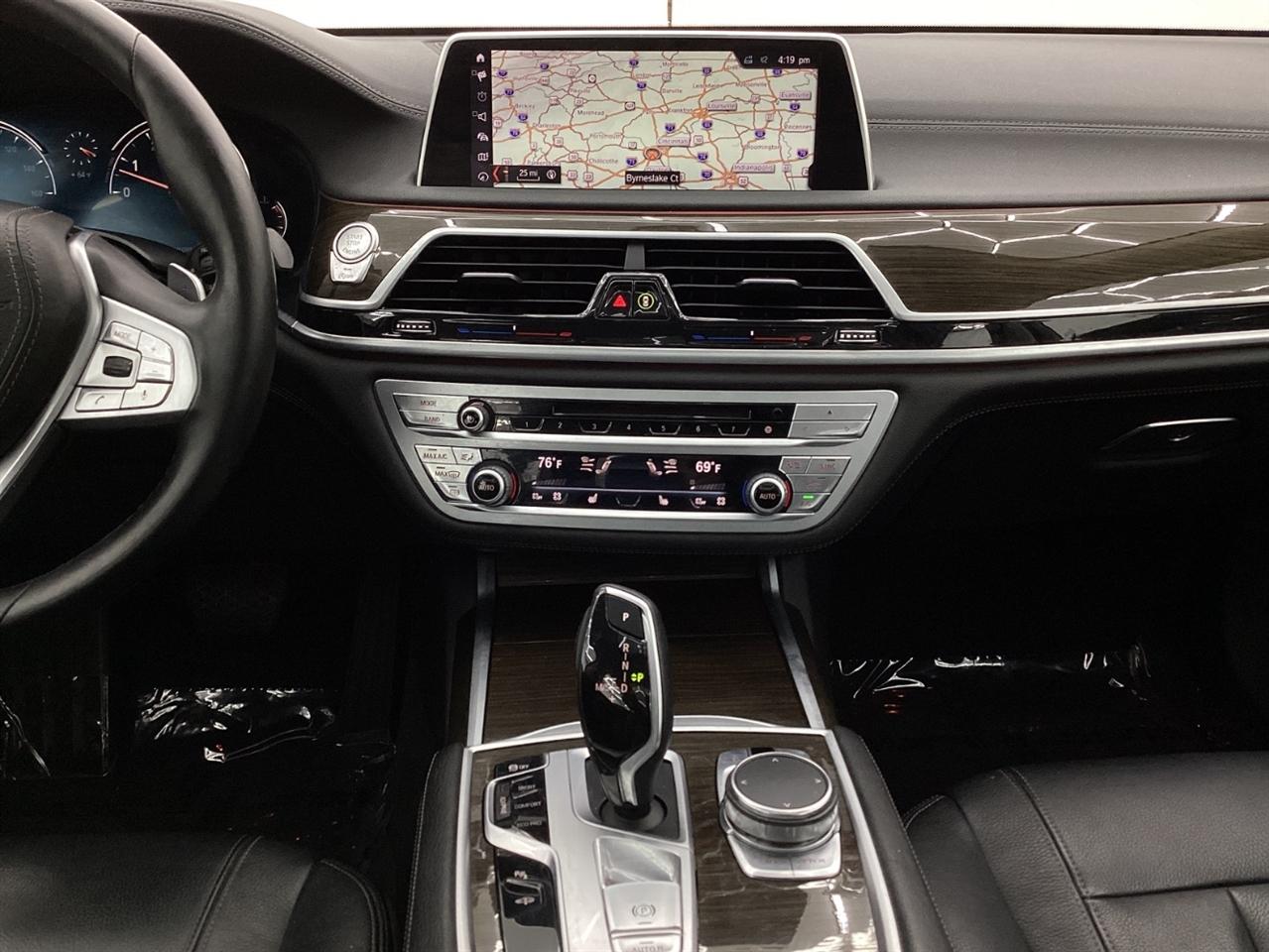 BMW 7 Series 740i xDrive Sedan 2019