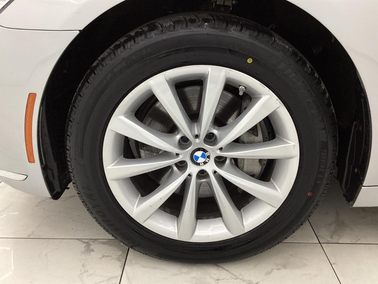 BMW 7 Series 740i xDrive Sedan 2019