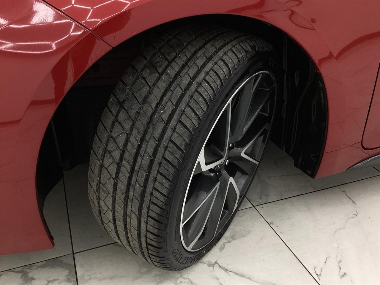 Toyota Corolla XSE CVT (Natl) 2020