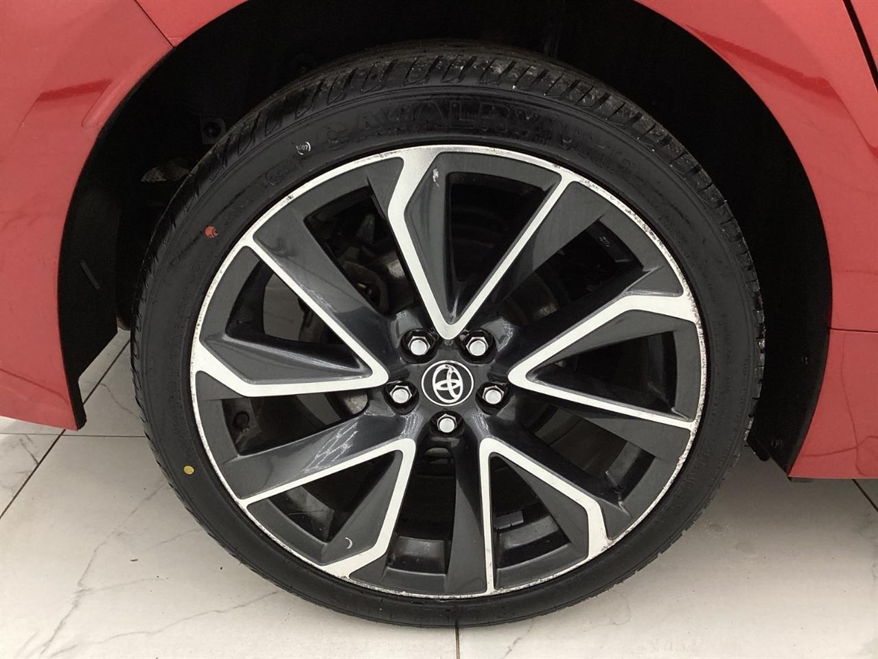 Toyota Corolla XSE CVT (Natl) 2020