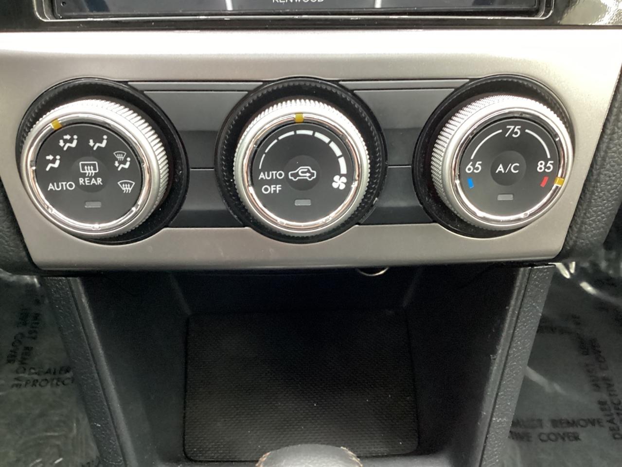 Subaru Crosstrek 5dr CVT 2.0i Limited 2016