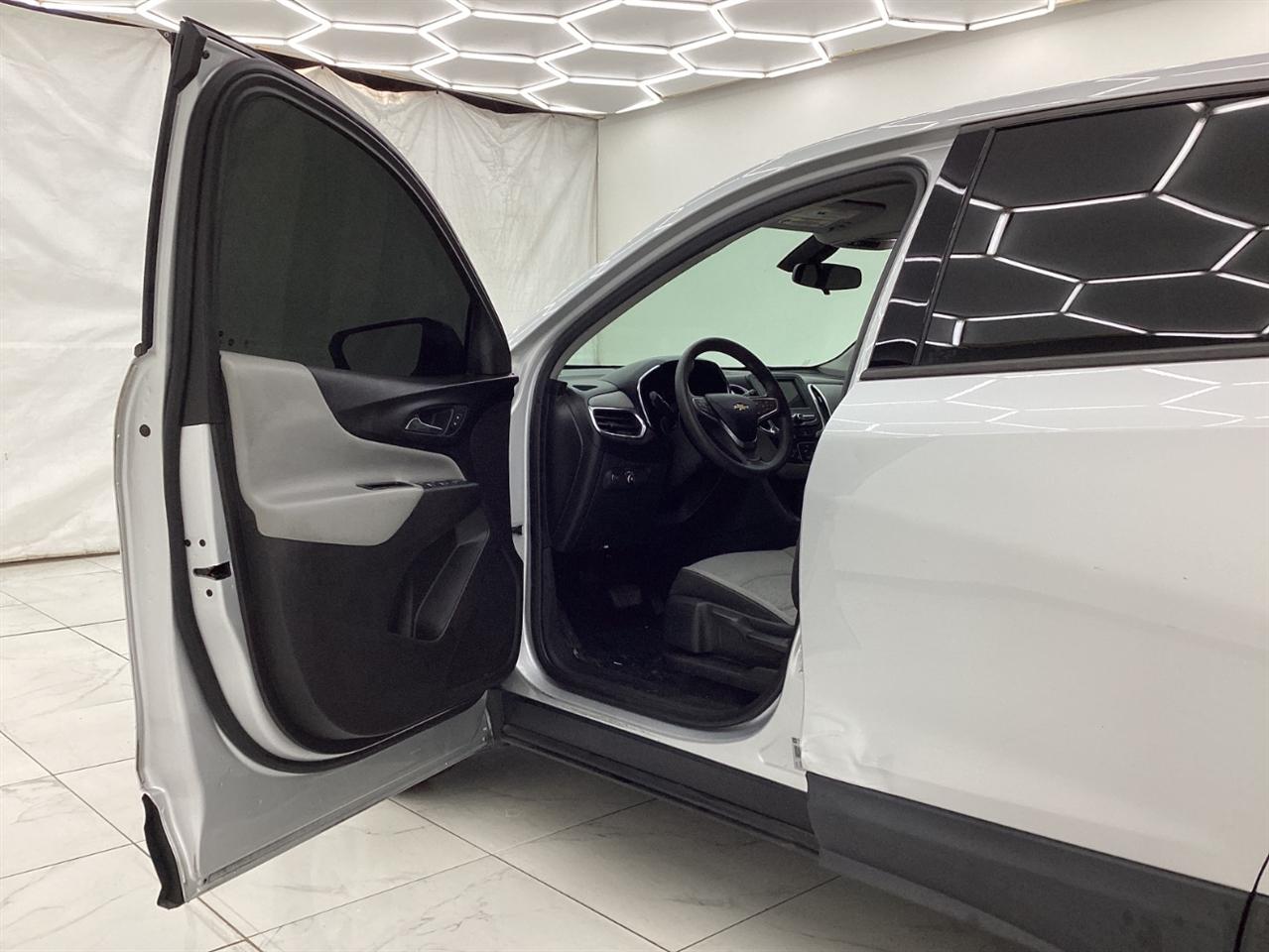 Chevrolet Equinox FWD 4dr LS w/1LS 2019