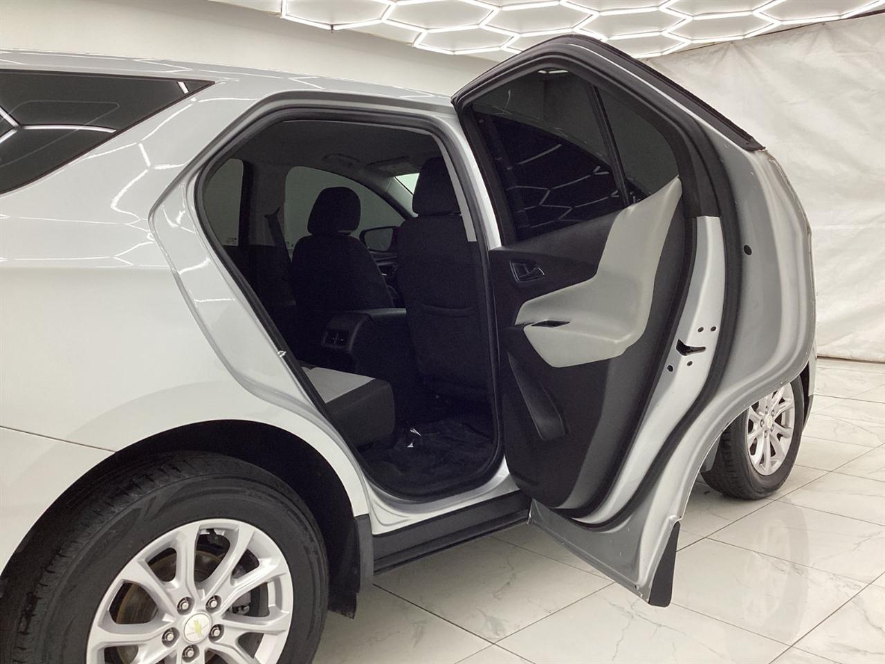 Chevrolet Equinox FWD 4dr LS w/1LS 2019