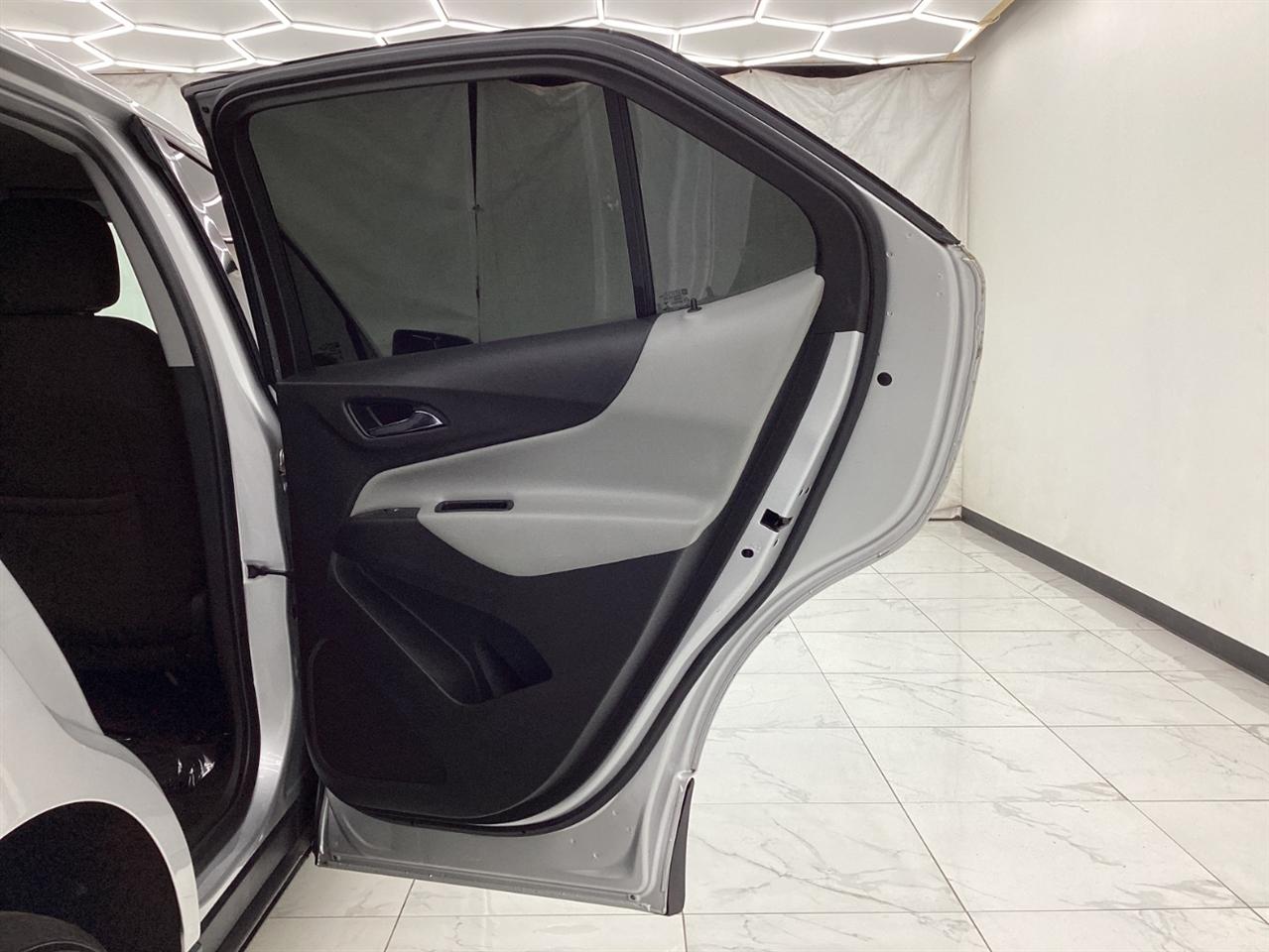 Chevrolet Equinox FWD 4dr LS w/1LS 2019