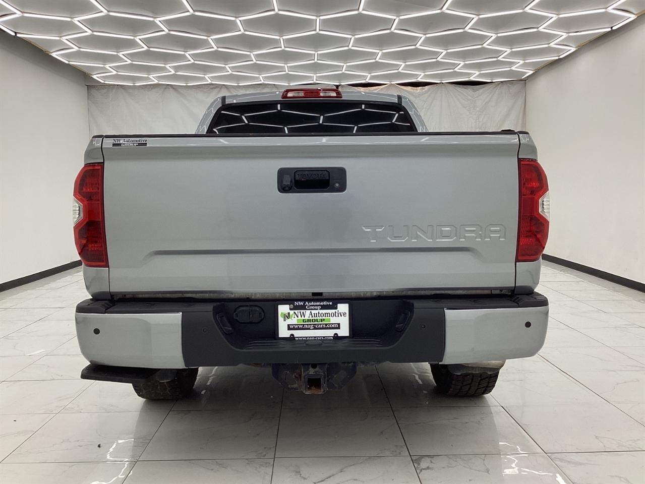 Toyota Tundra 4WD Truck CrewMax 5.7L V8 6-Spd AT LTD (Natl) 2015