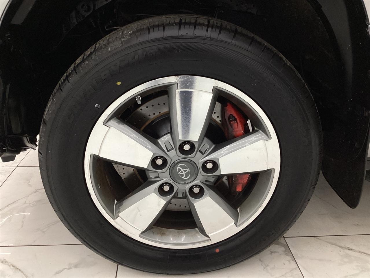 Toyota Tundra 4WD Truck CrewMax 5.7L V8 6-Spd AT LTD (Natl) 2015