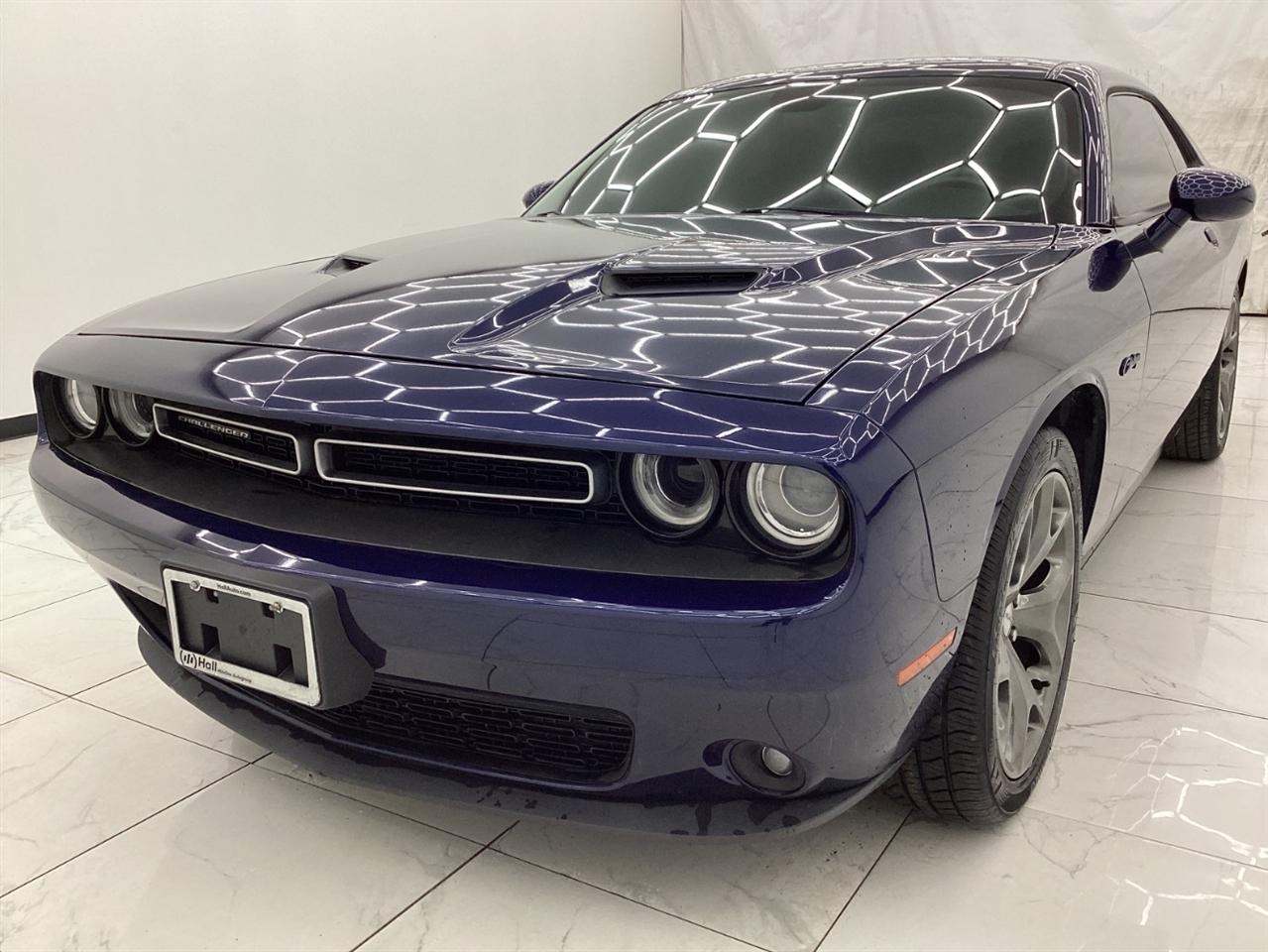 Dodge Challenger 2dr Cpe SXT Plus 2015