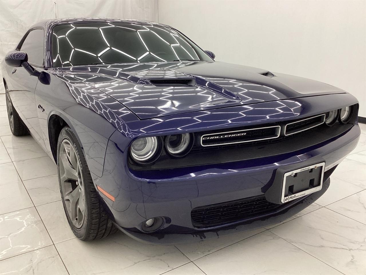 Dodge Challenger 2dr Cpe SXT Plus 2015