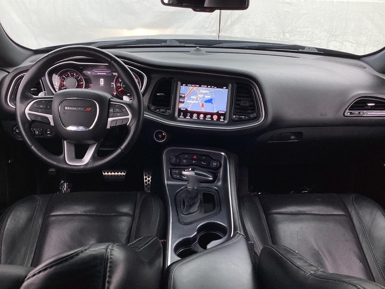 Dodge Challenger 2dr Cpe SXT Plus 2015