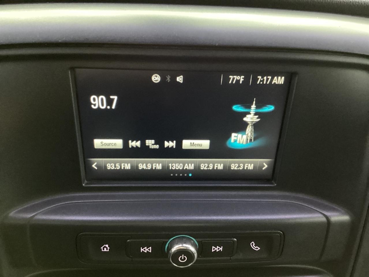 Chevrolet Silverado 1500 2WD Double Cab 143.5" Custom 2016